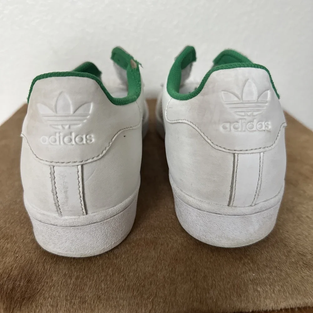 [FY2827] Mens Adidas Superstar.‎ Size 10.5